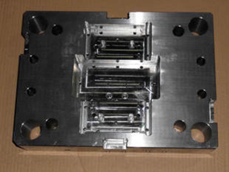 成武精密塑料模-06